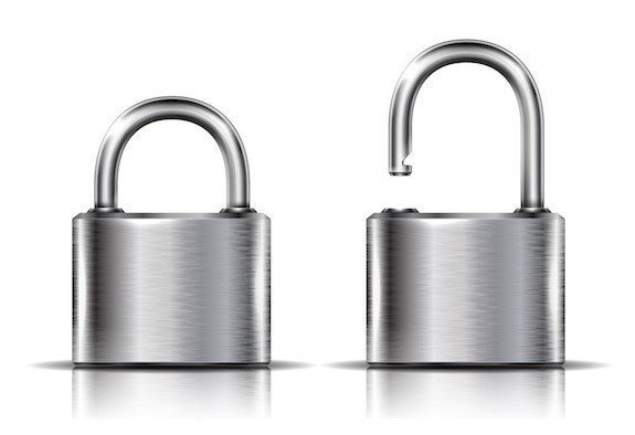 two padlocks symbolizing a site with or without ssl certificate